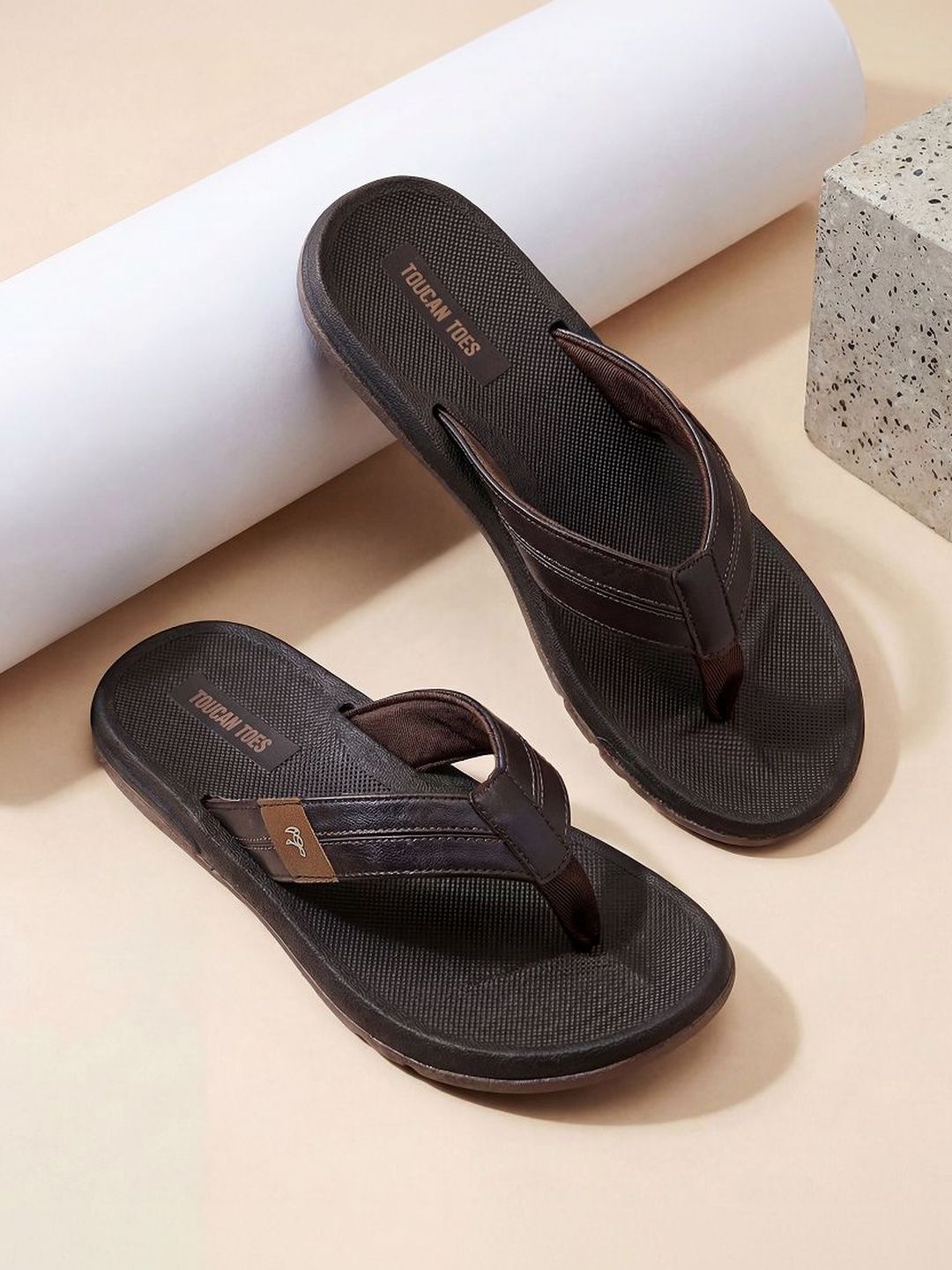Toucantoes Men Thong Flip-Flops