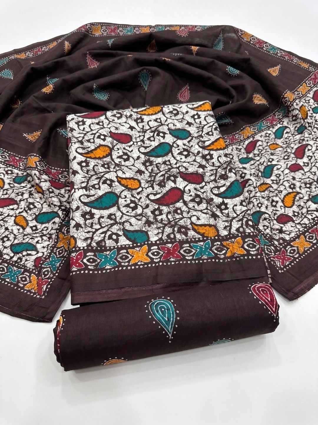 VAIBHAV COTTON Printed Pure Cotton Unstitched Dress Material