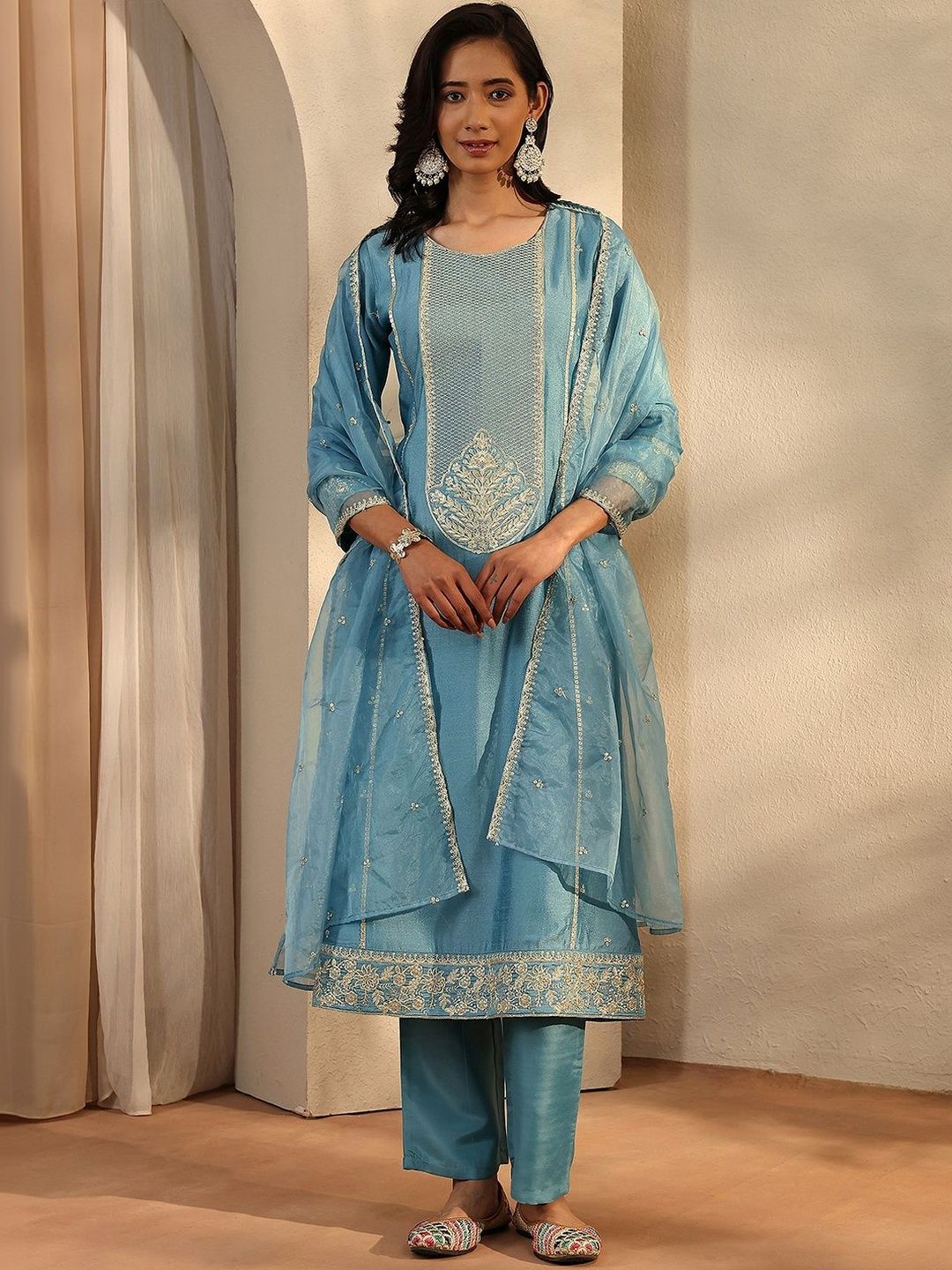 Libas Libas Women Ethnic Motifs Embroidered Regular Thread Work Kurta with Trousers & With Dupatta