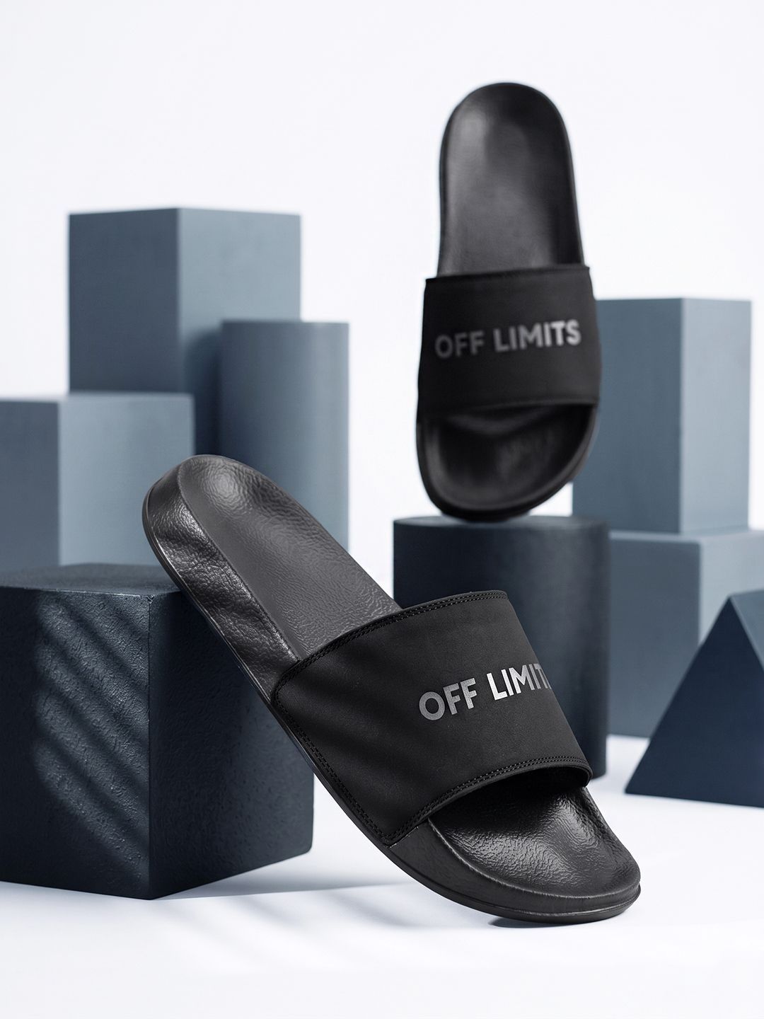 OFF LIMITS Men Printed Sliders Flip Flops