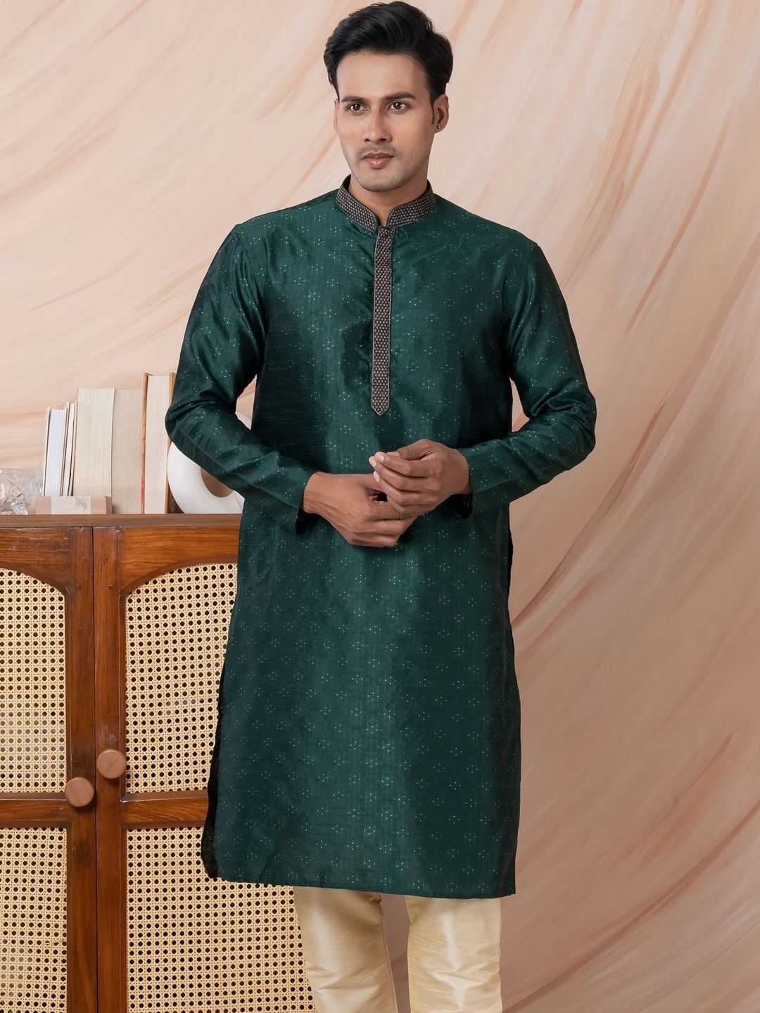 Dincharya Men Kurta
