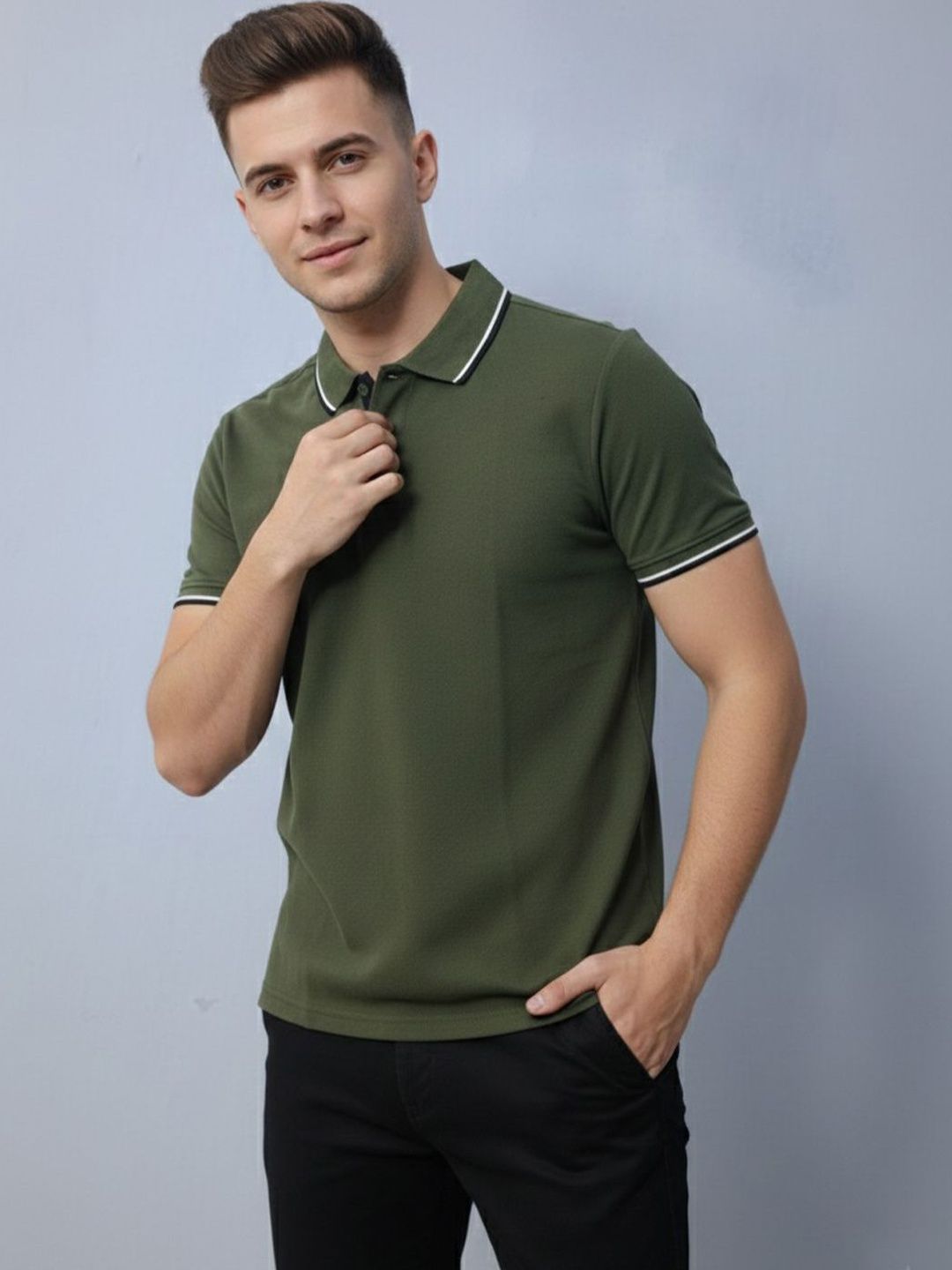 MOUNTAIN COLOURS Men Polo Collar T-shirt