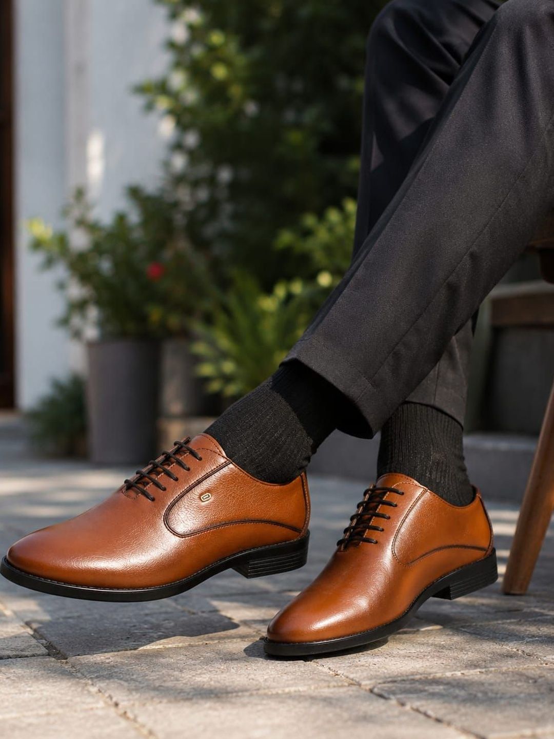House of Pataudi Men Pointed-Toe Formal Brogues