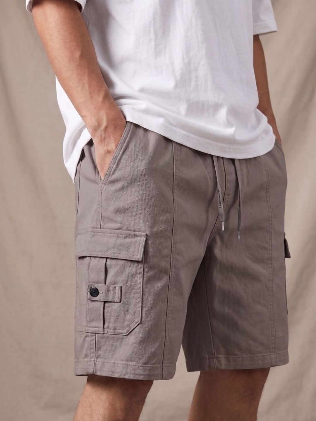 Mehrang Men Solid Mid Rise Regular Fit Shorts