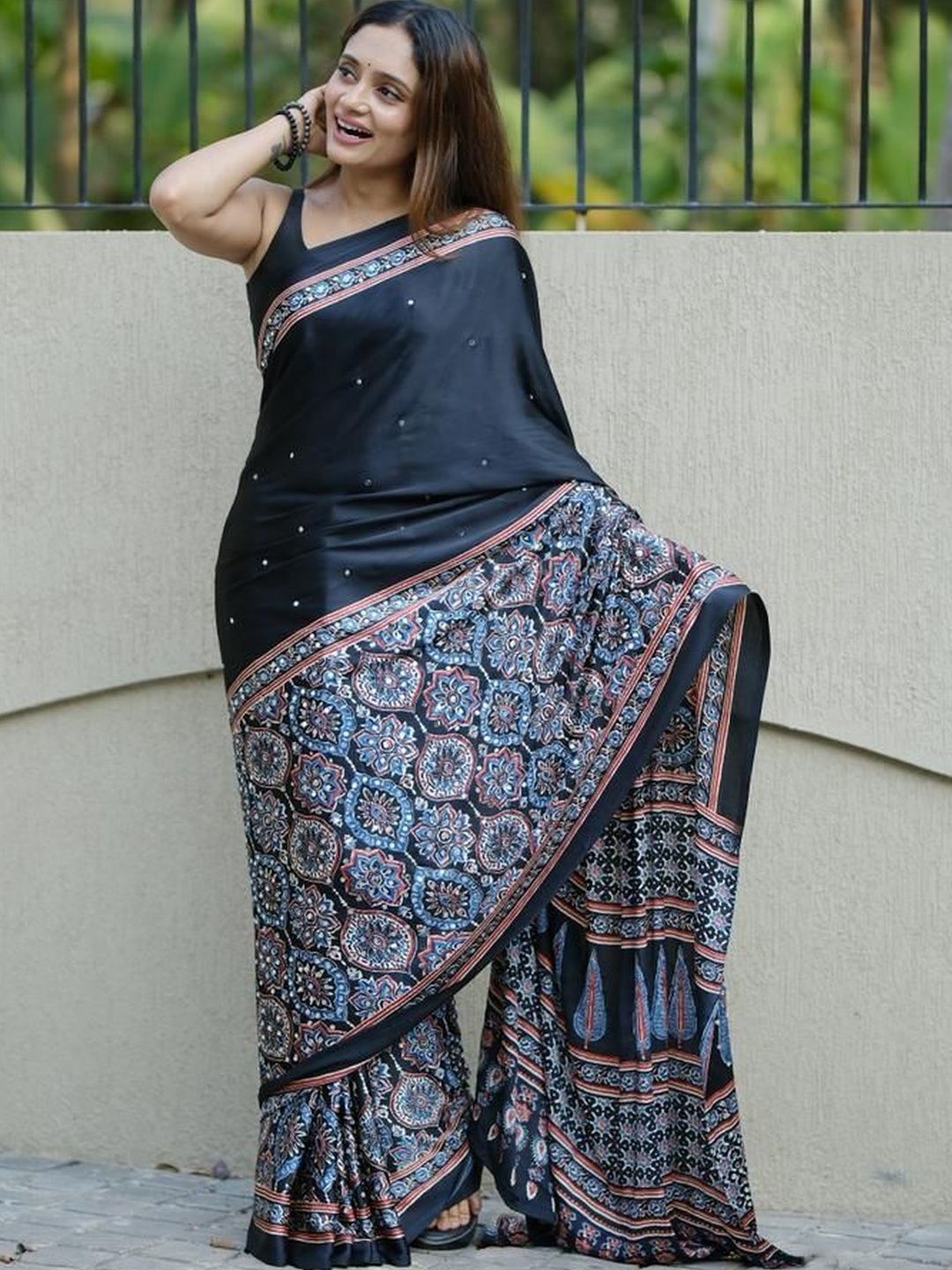 STAVA CREATION Ethnic Motifs Sequinned Block Print Saree
