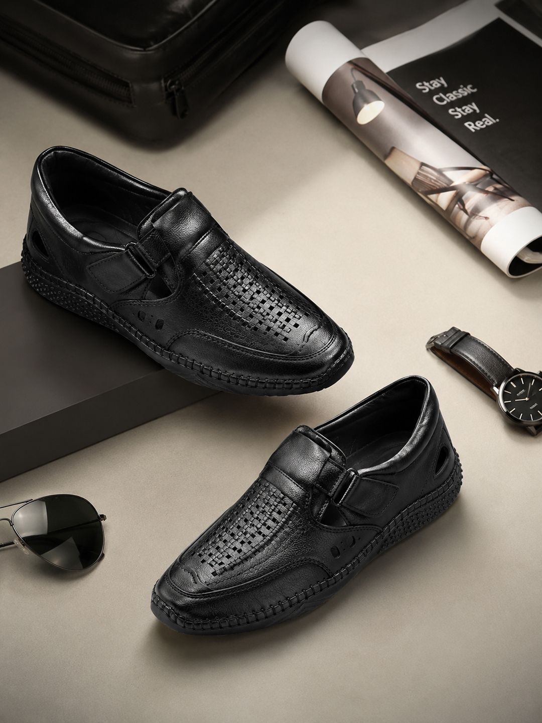 Roadster Men Leather Shoe-Style Sandals
