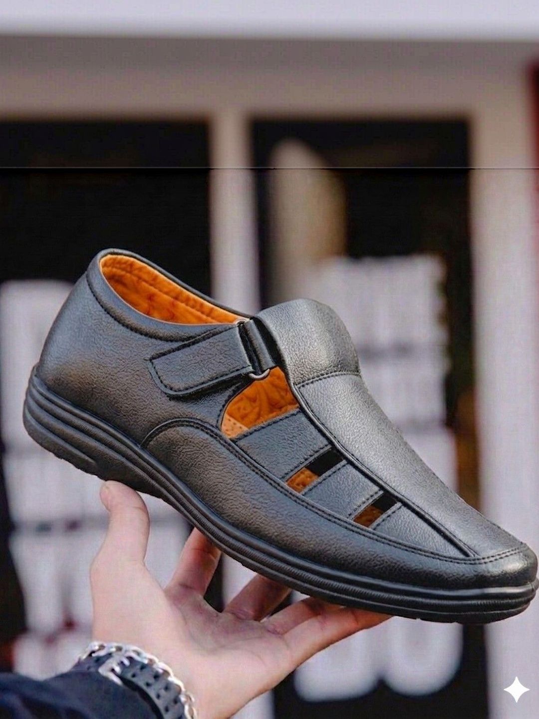 Stravik Men Shoe-Style Sandals