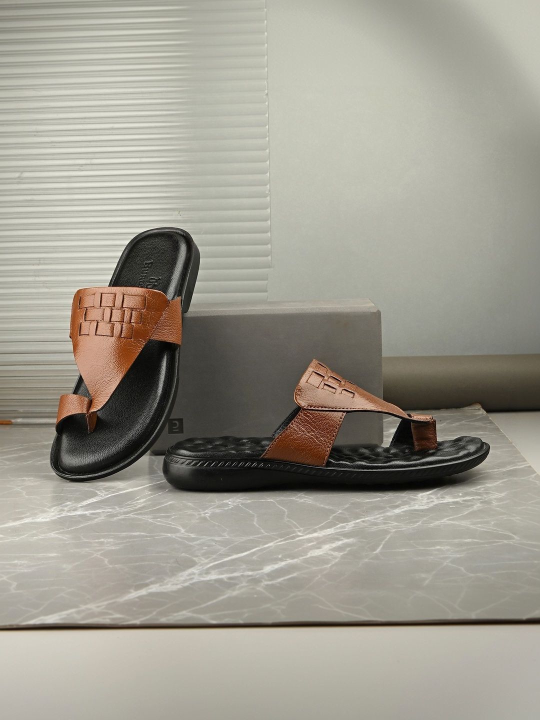 House of Pataudi Men Leather Comfort Sandals