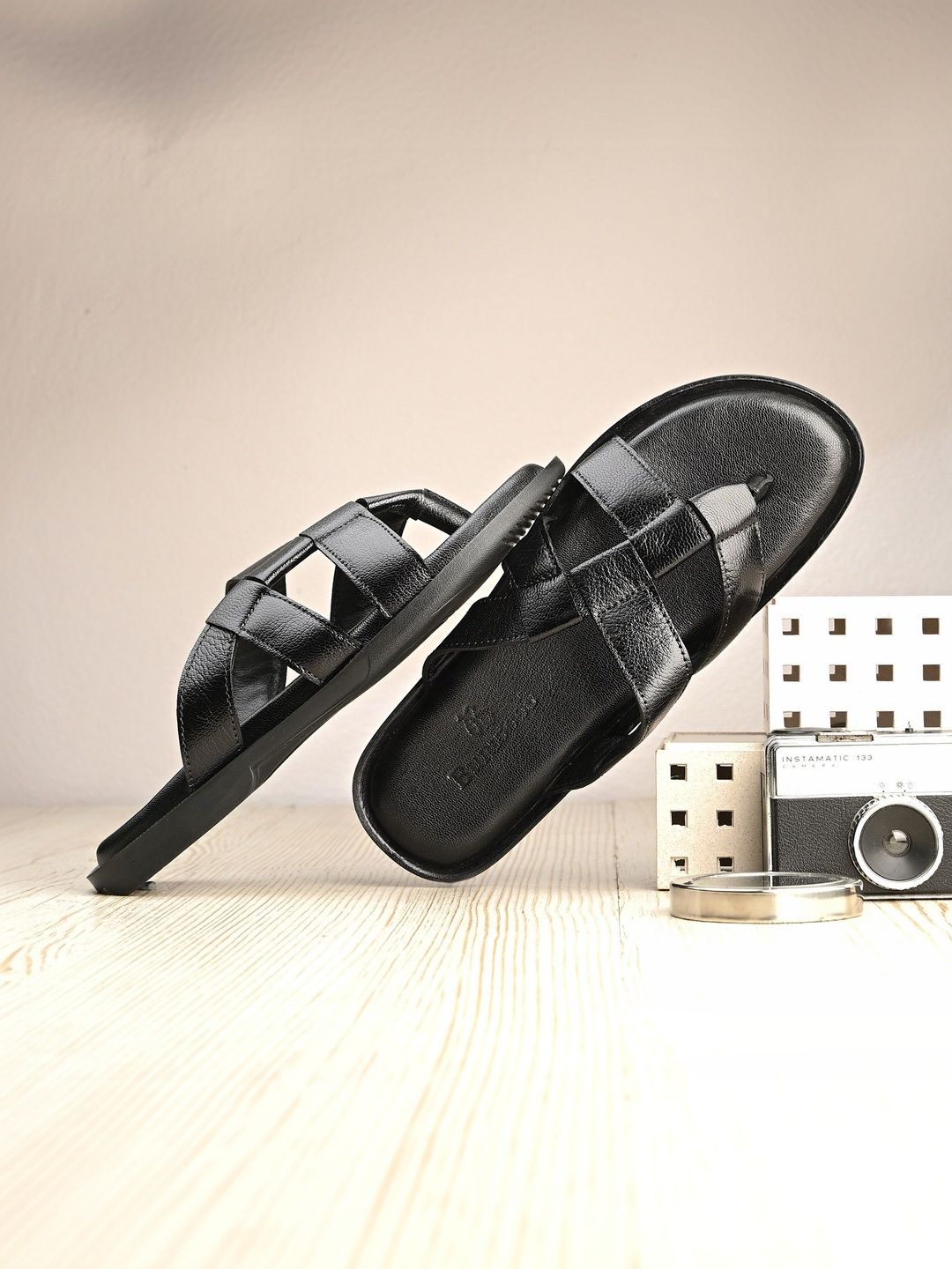 House of Pataudi Men Leather Comfort Sandals