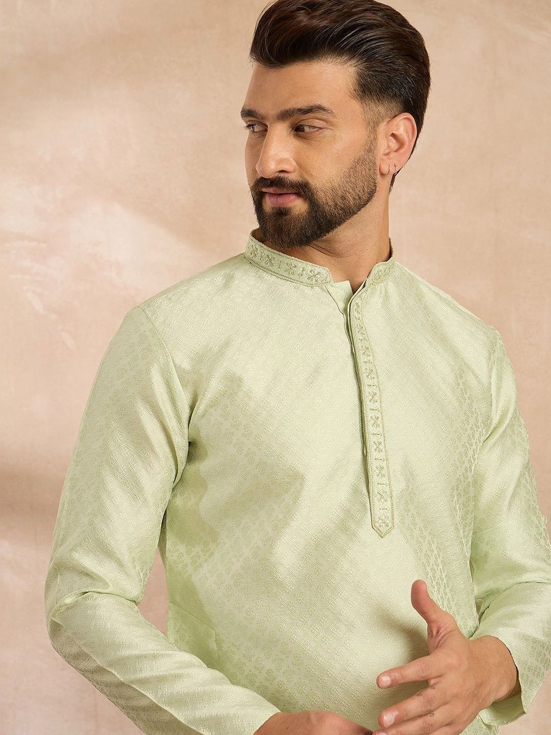 House of Pataudi Embroidered Mandarin Collar Kurta