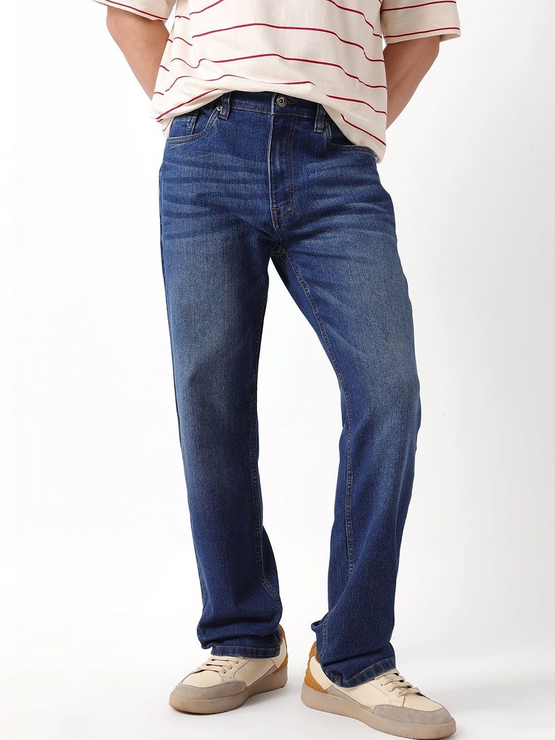 THE BEAR HOUSE Men Light Fade Straight Fit Mid-Rise Jeans