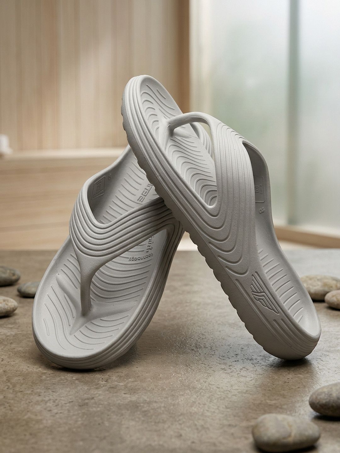 Red Tape Men Thong Flip-Flops