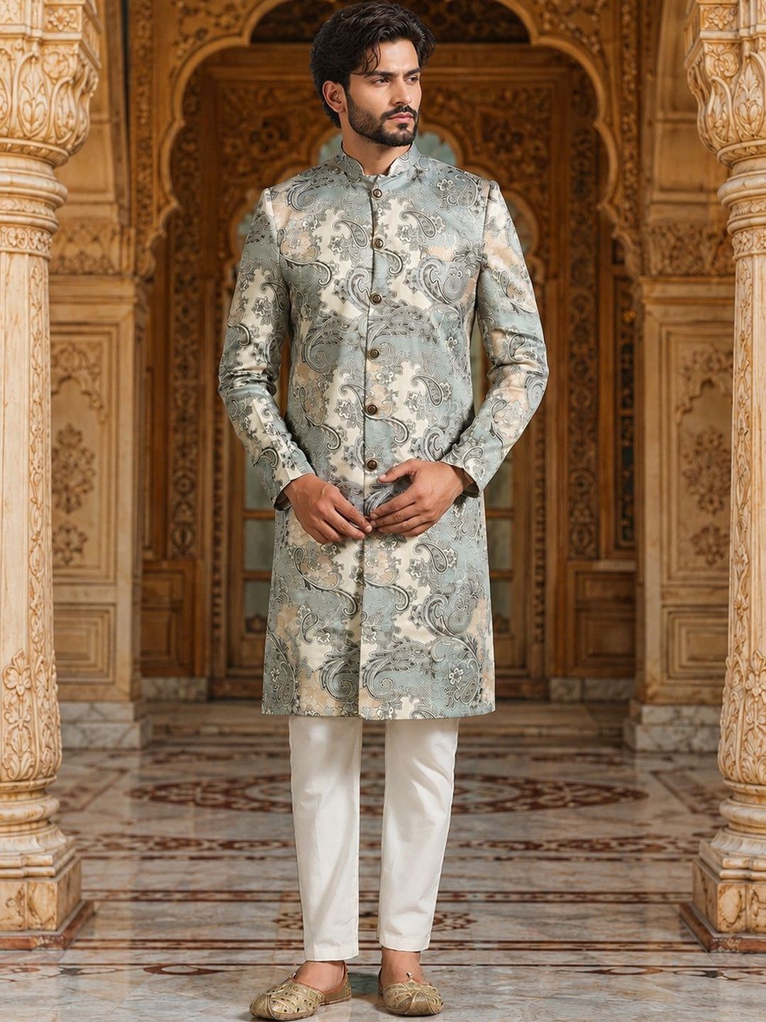 SOURAGYA Embroidered Mandarin Collar Sherwani