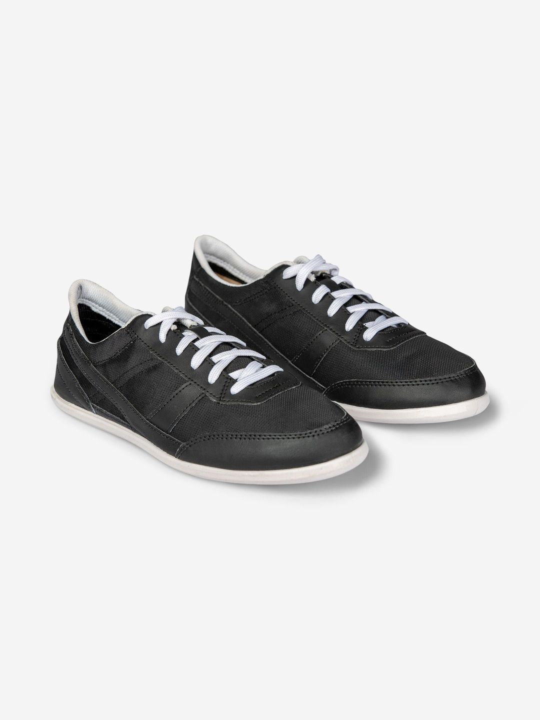 Decathlon Men Textile Training or Gym Shoes