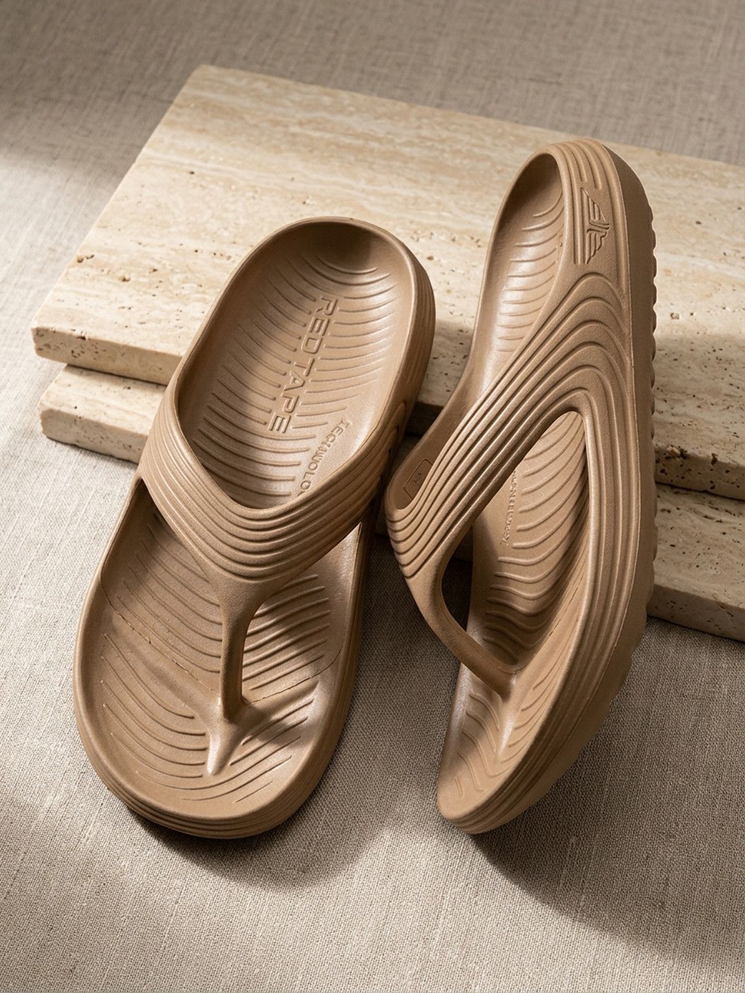 Red Tape Men Thong Flip-Flops