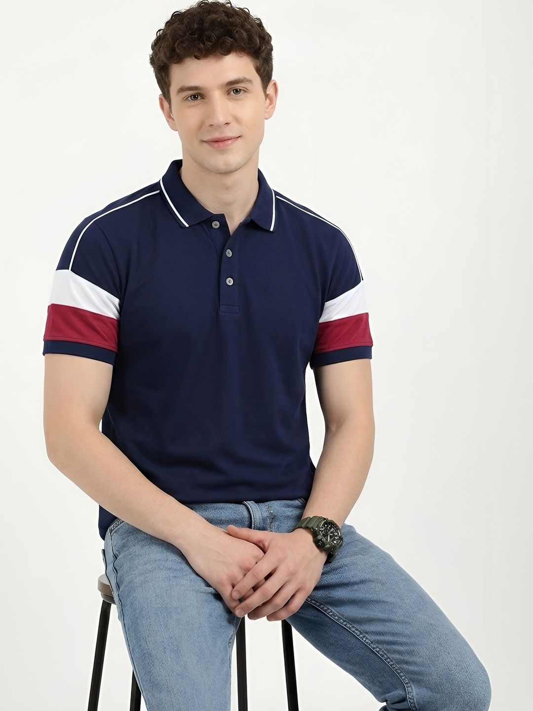 Leotude Colourblocked Polo Collar Regular Fit T-shirt