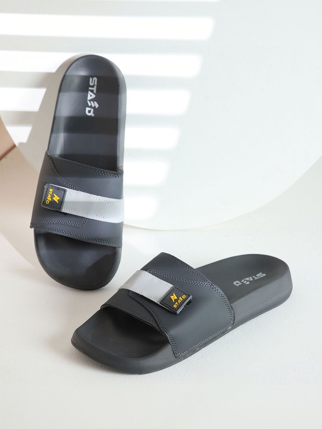 STAED Men Colourblocked Sliders