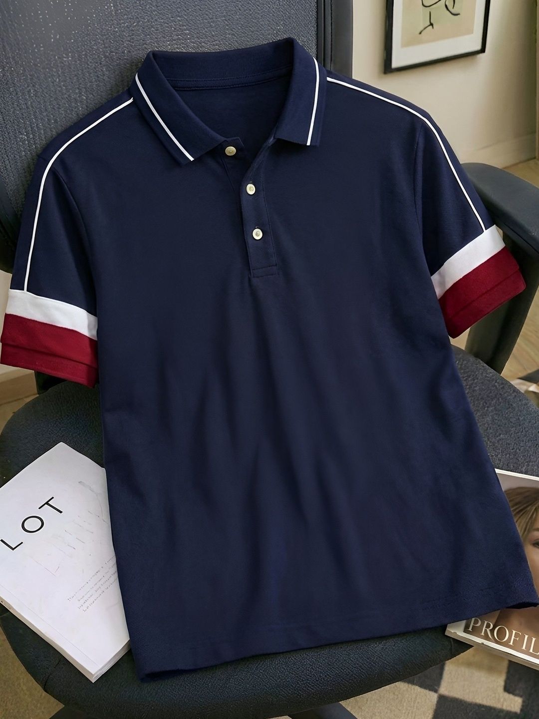 Leotude Men Colourblocked Polo Collar Pockets T-shirt