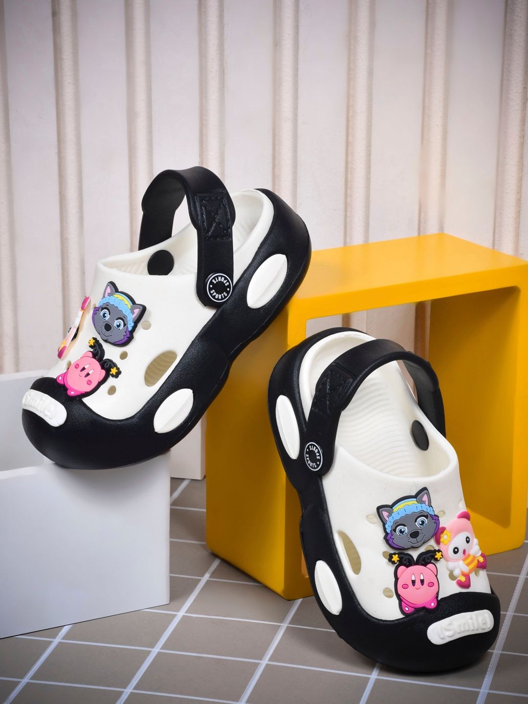 SHOELAMB Unisex Kids Clogs Sandals