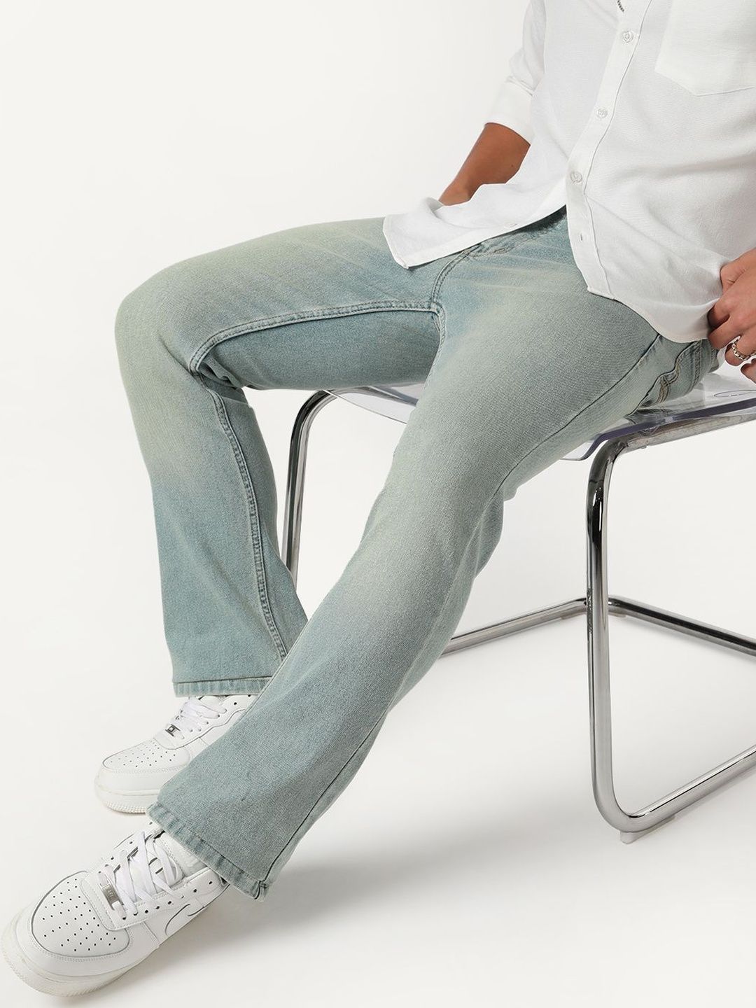 Urbano Fashion Men Bootcut Mid-Rise Mildly Distressed Stretchable Jeans