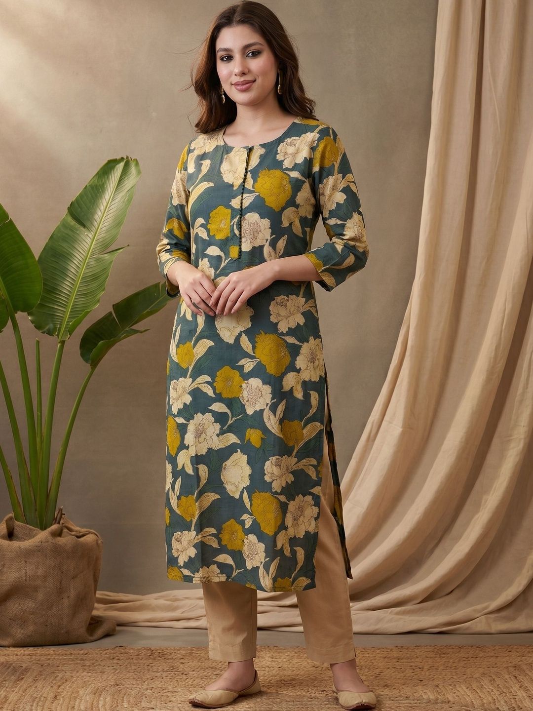 Sangria Women Floral Printed Floral Kurta
