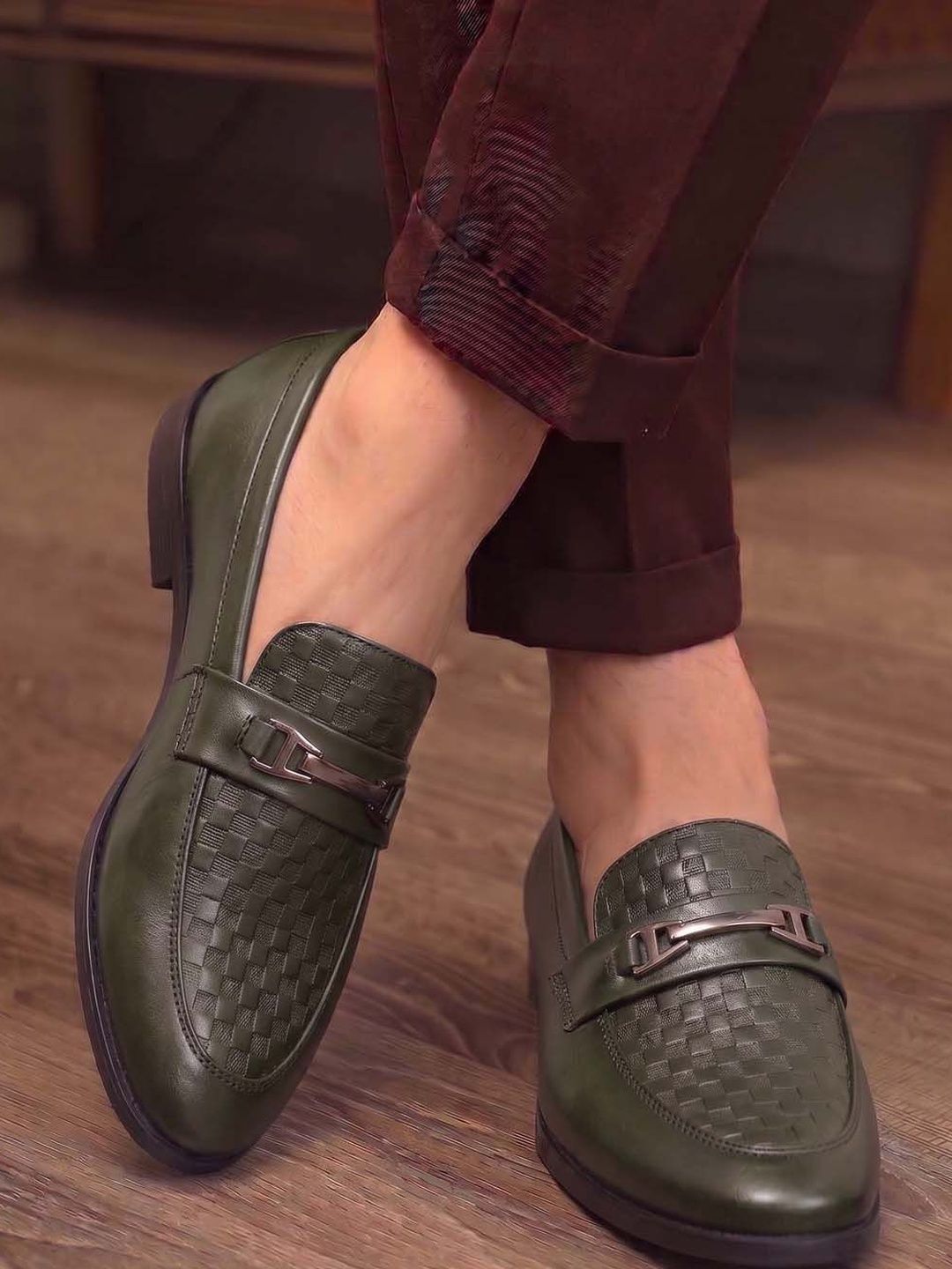 HERE&NOW Men Green Textured Formal Loafers