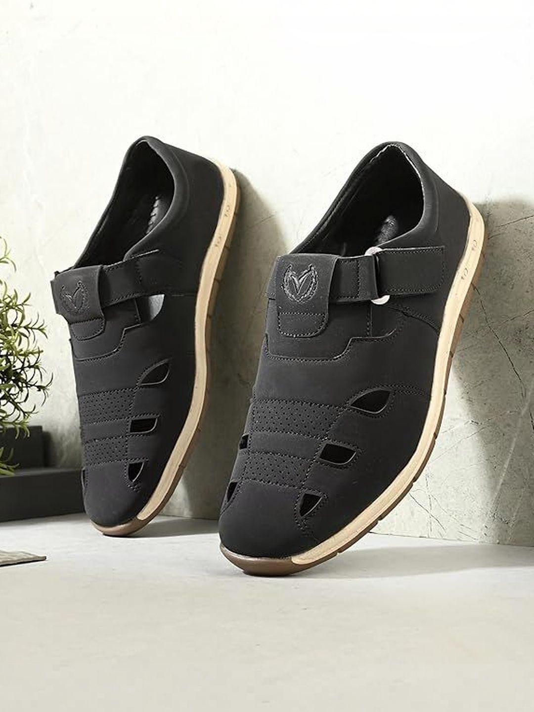 Vellinto Men Fisherman Sandals
