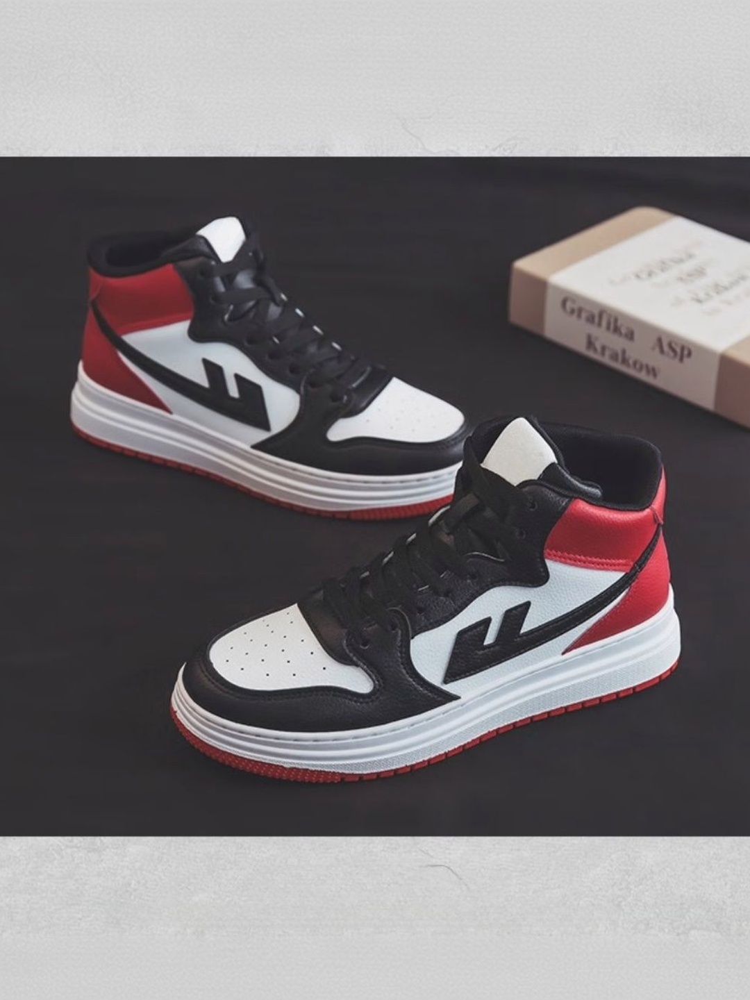 LABBIN Men Colourblocked High-Top Sneakers