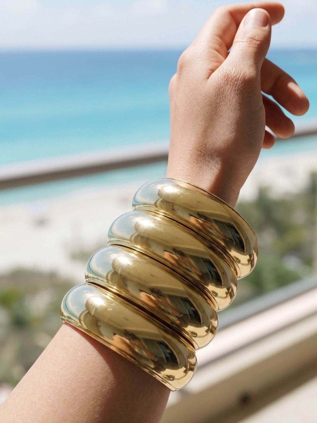 THE GLAM POUCH THE GLAM POUCH Set of 4 Brass-Plated Bangles
