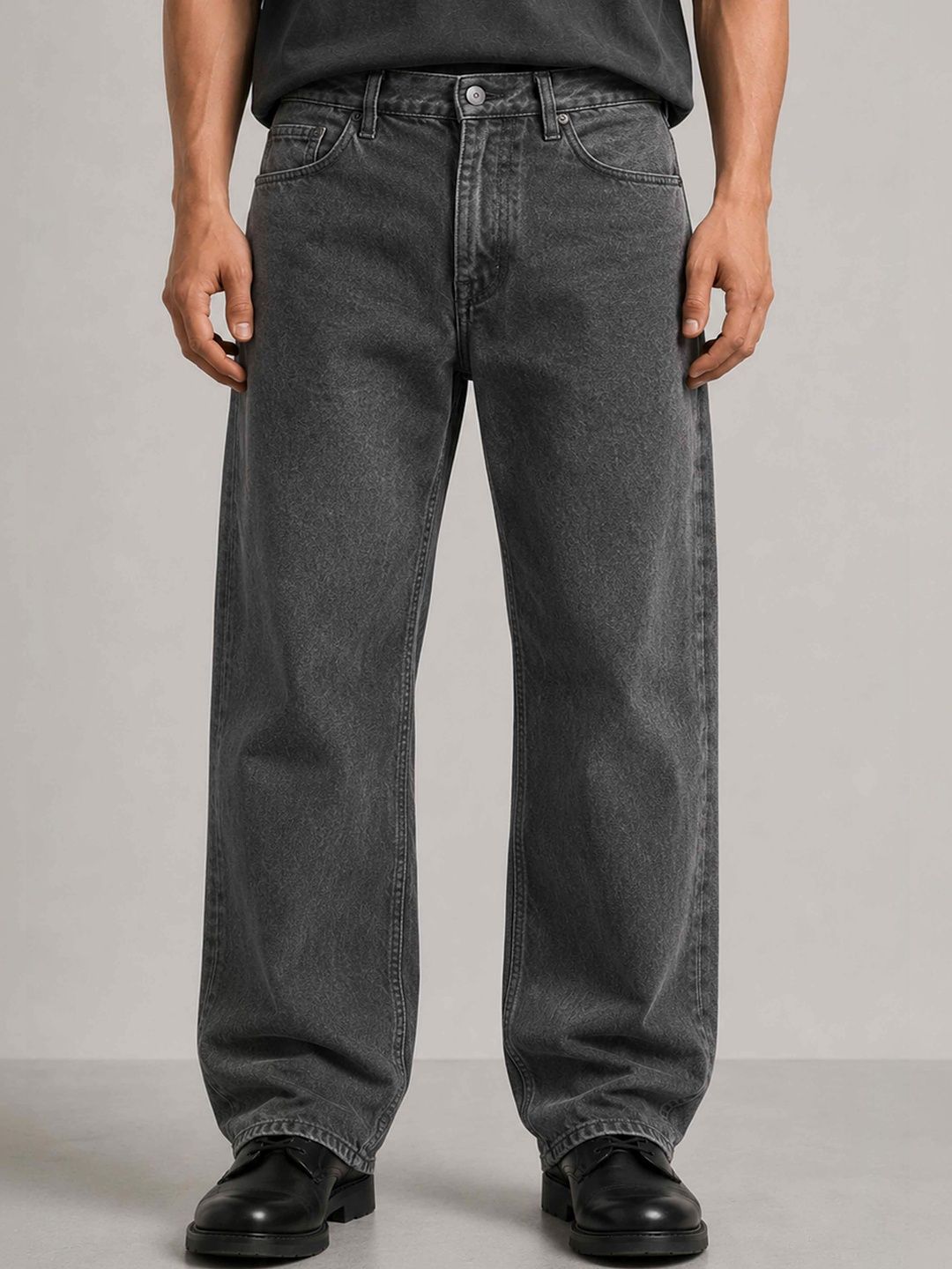 Roadster Men Comfort Straight Fit Mid-Rise Jeans