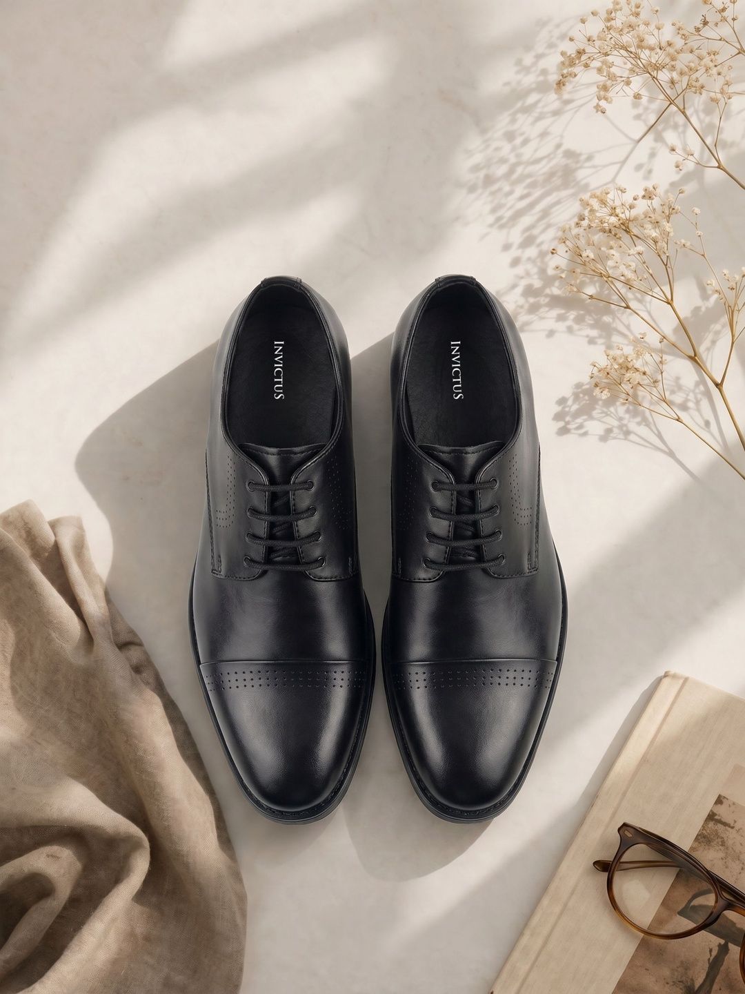 INVICTUS Men Textured Pointed Toe Lace-Ups Oxfords Formal Shoes
