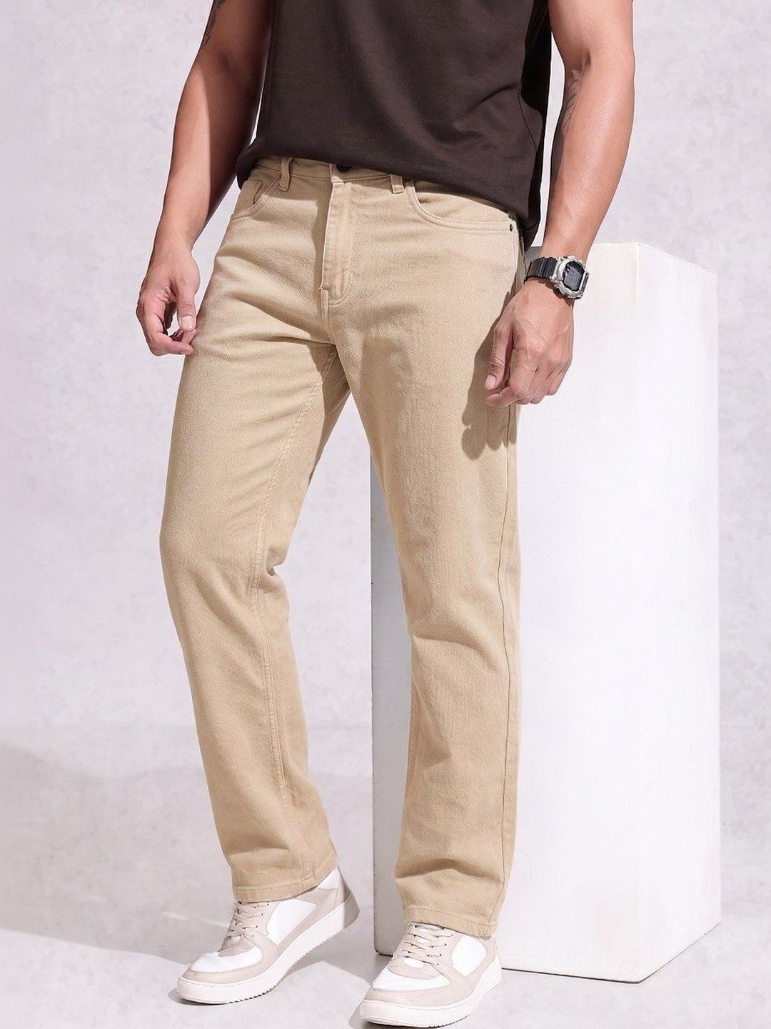 VELKYNOX Men Comfort Relaxed Fit Mid-Rise Jeans