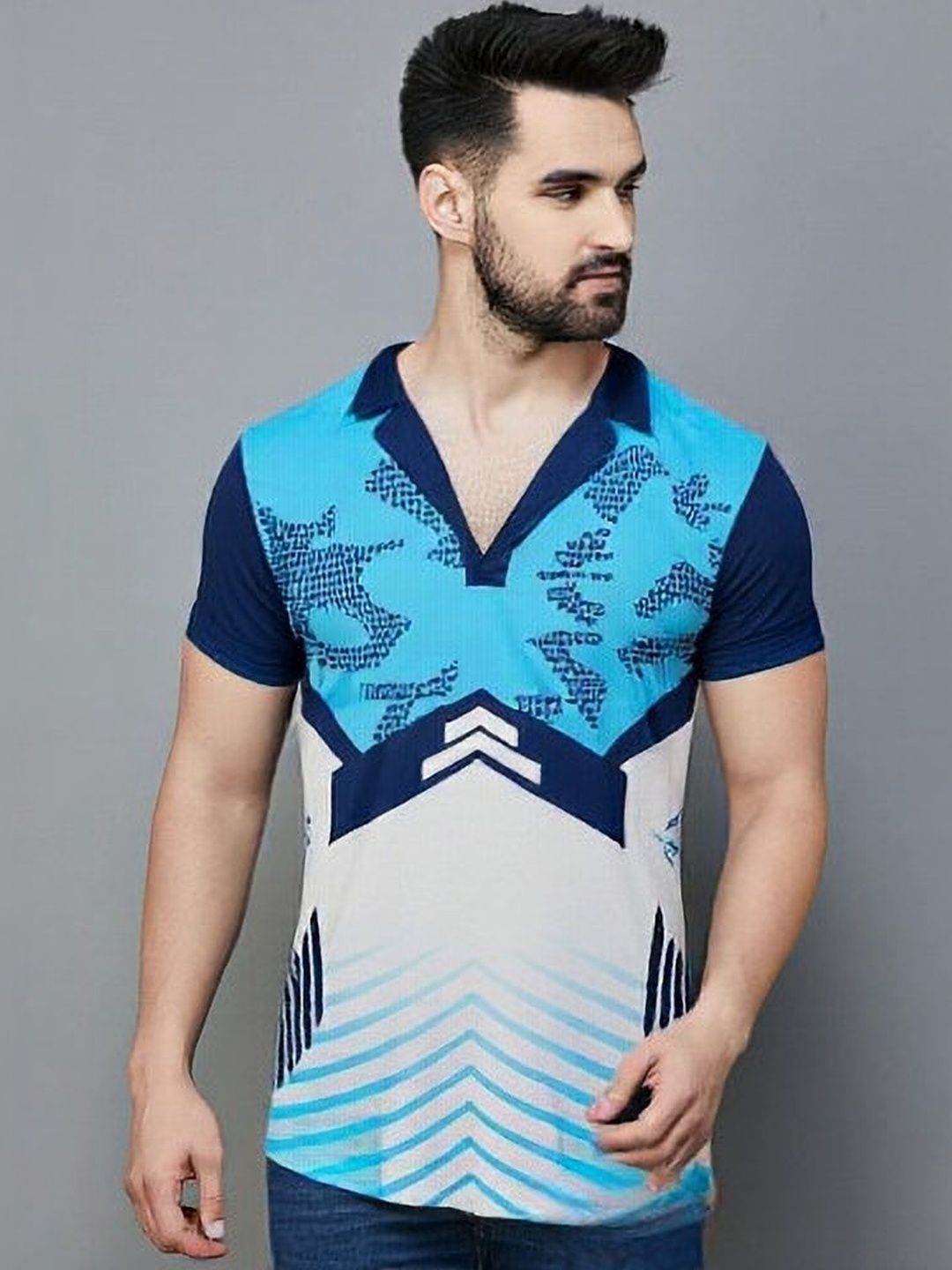 Lookswala Men Printed Polo Collar T-shirt