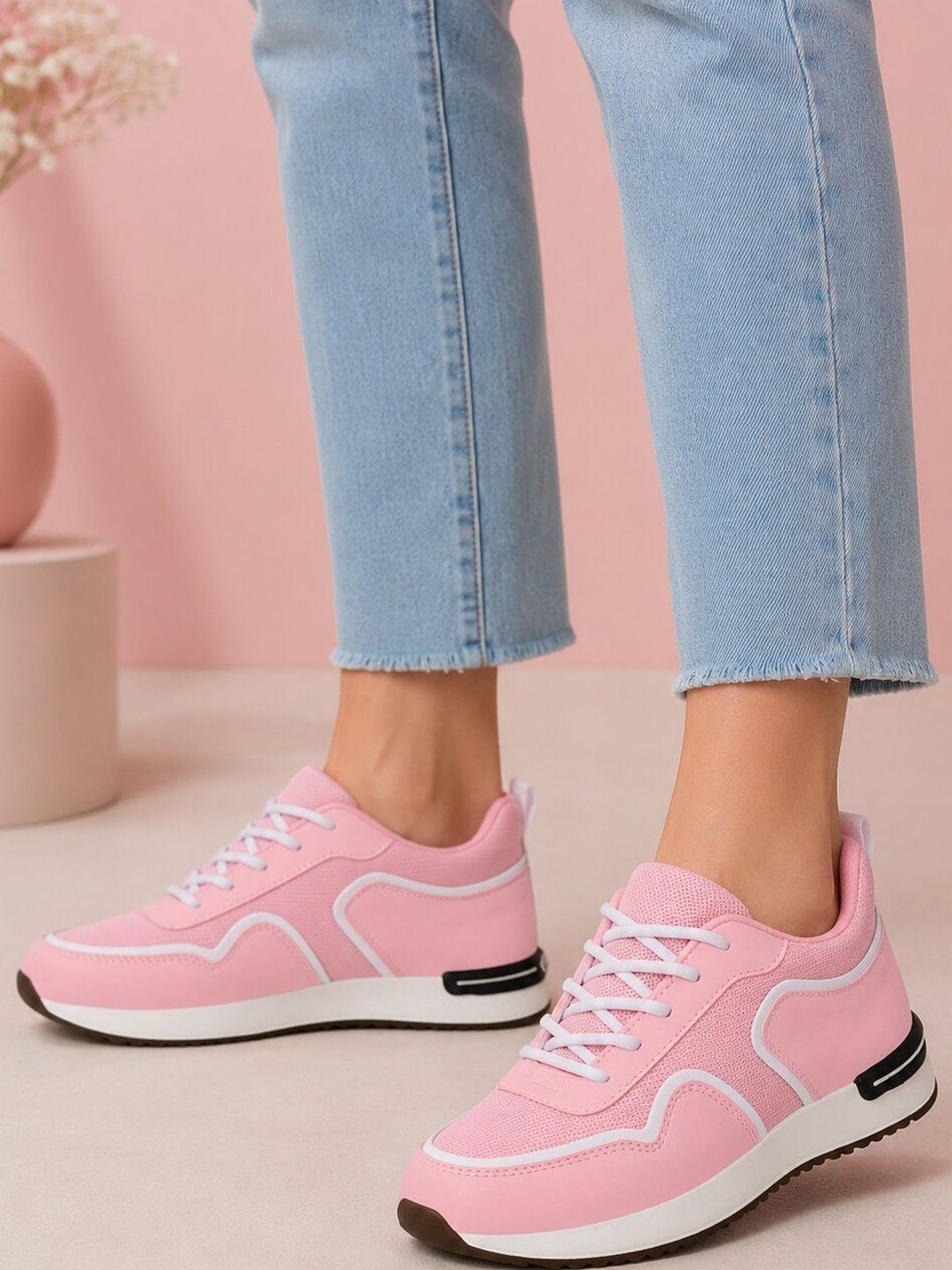 Roadster Roadster Women Pink Mesh Colourblocked Round Toe Lightweight Casual Sneakers