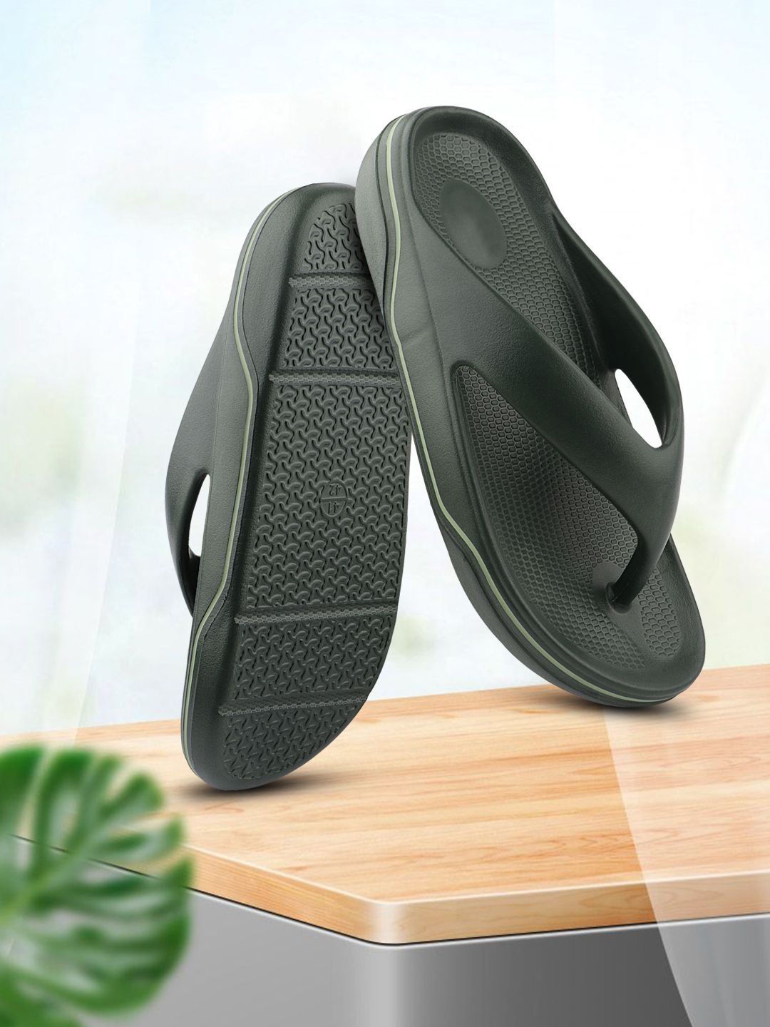 Roadster Men Thong Flip-Flops