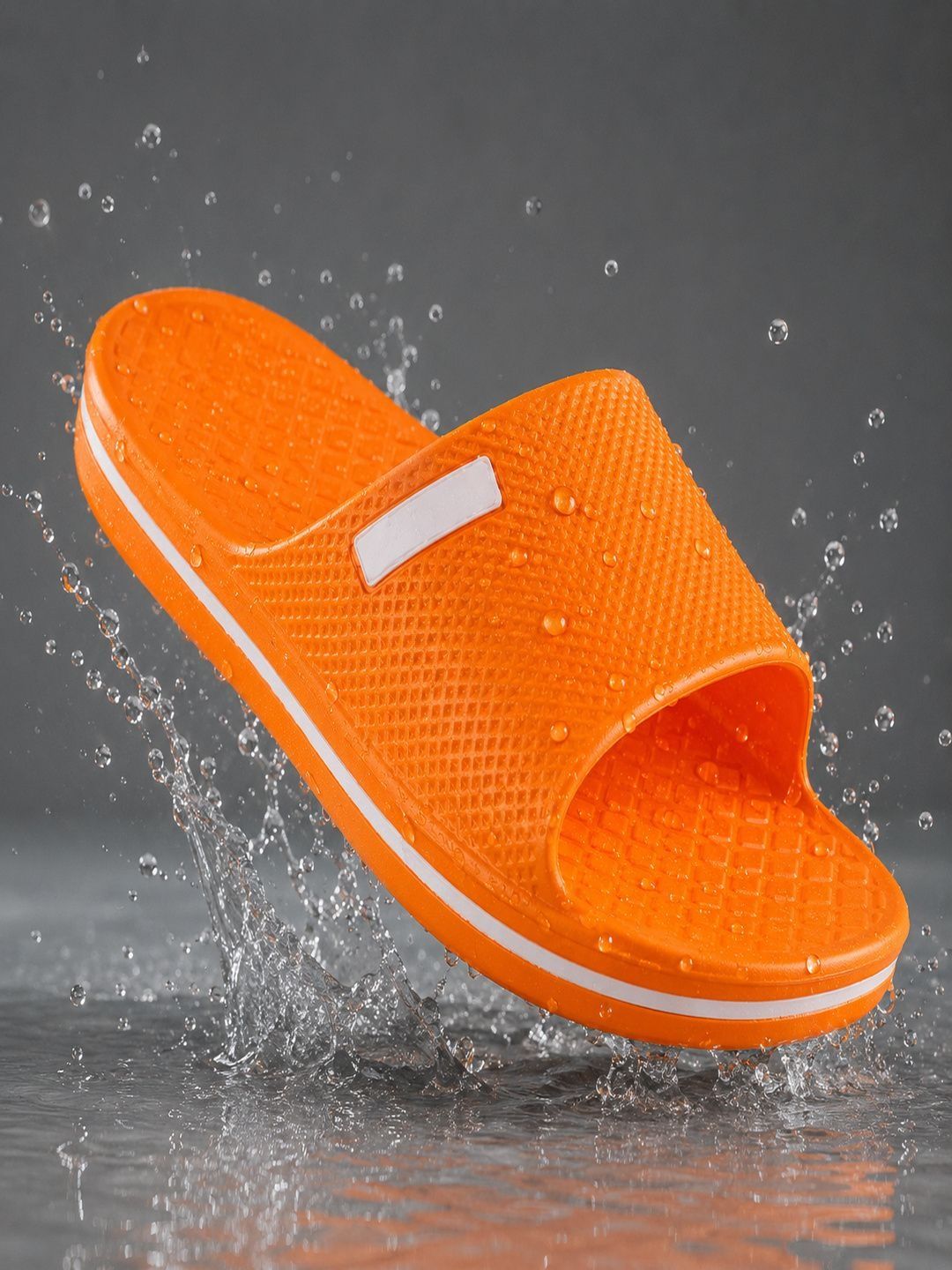 FIVEFEB Men Textured Flip-Flop