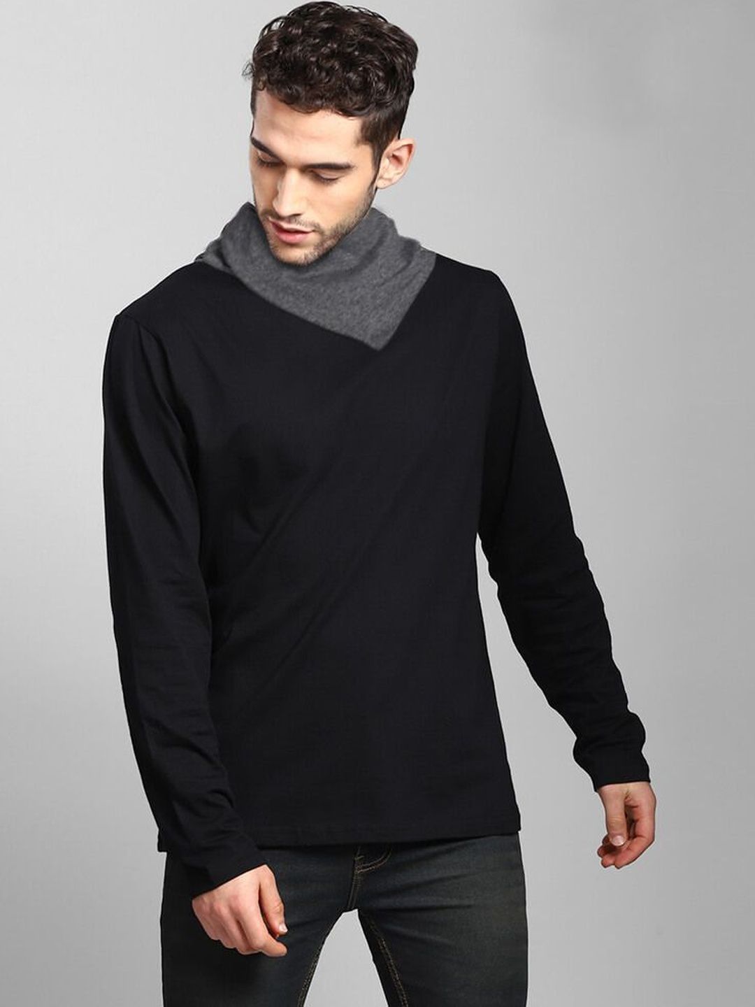 JUST ROAR Men Turtle Neck T-shirt