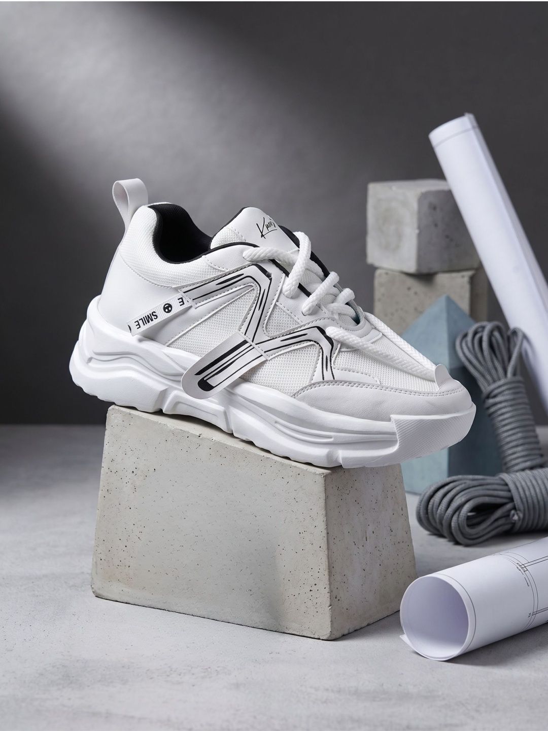 knoos Men Textured Sneakers