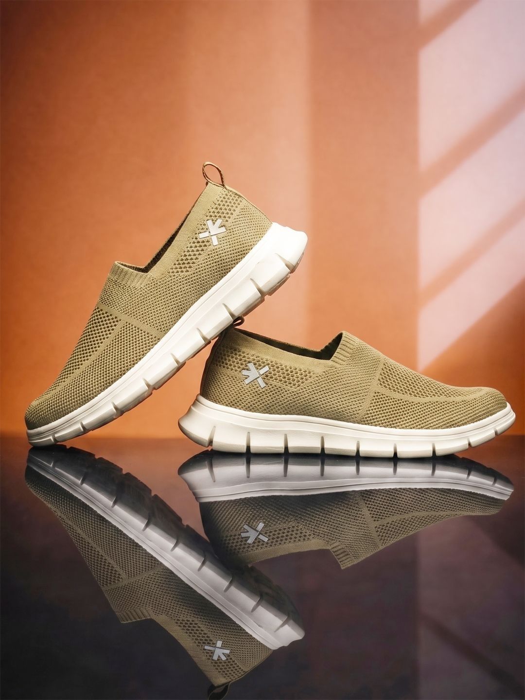 HRX by Hrithik Roshan Men Textile Walking Non-Marking Shoes