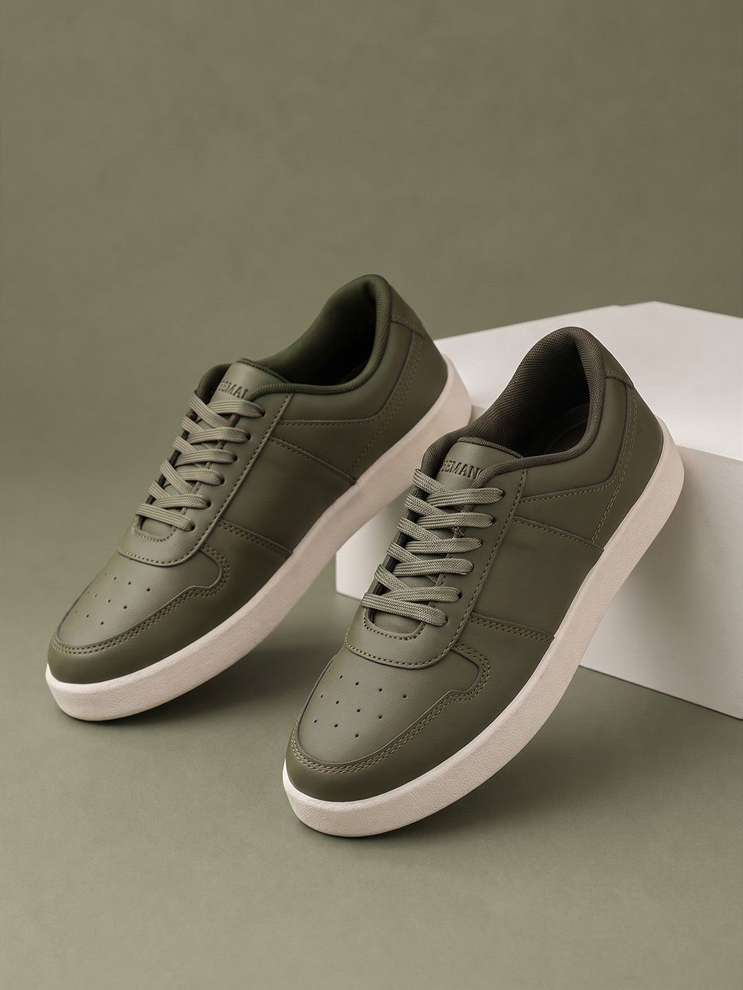 NEEMANS Men Sneakers