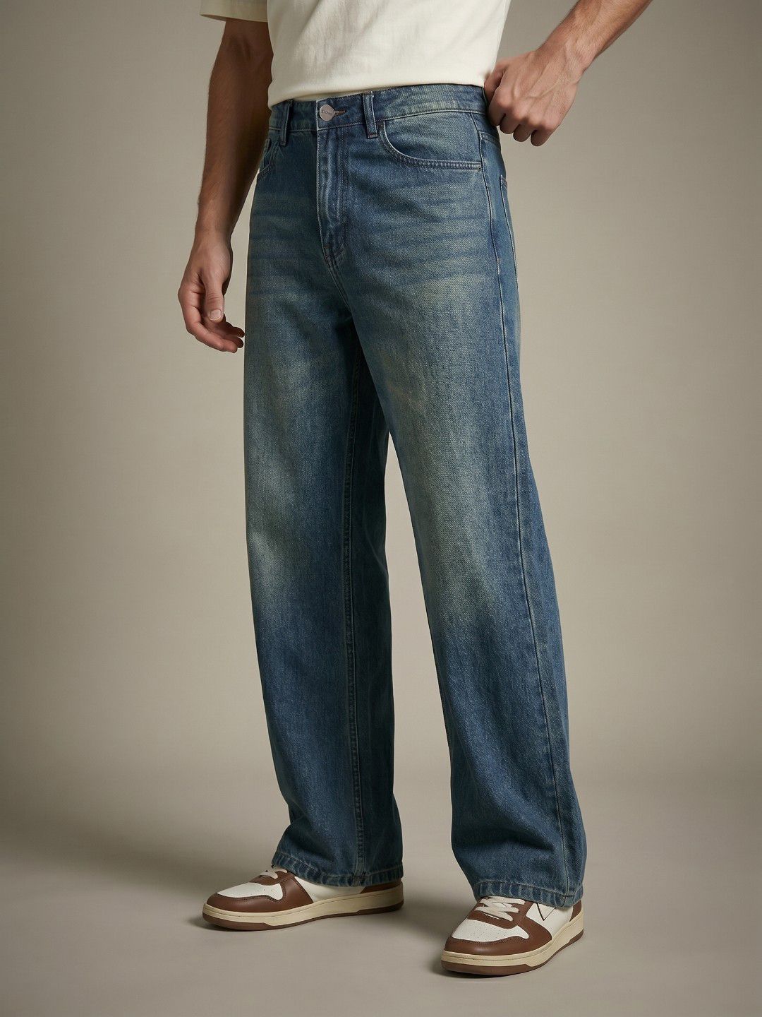 glitchez glitchez Men Loose Bootcut Fit Light Fade Jeans