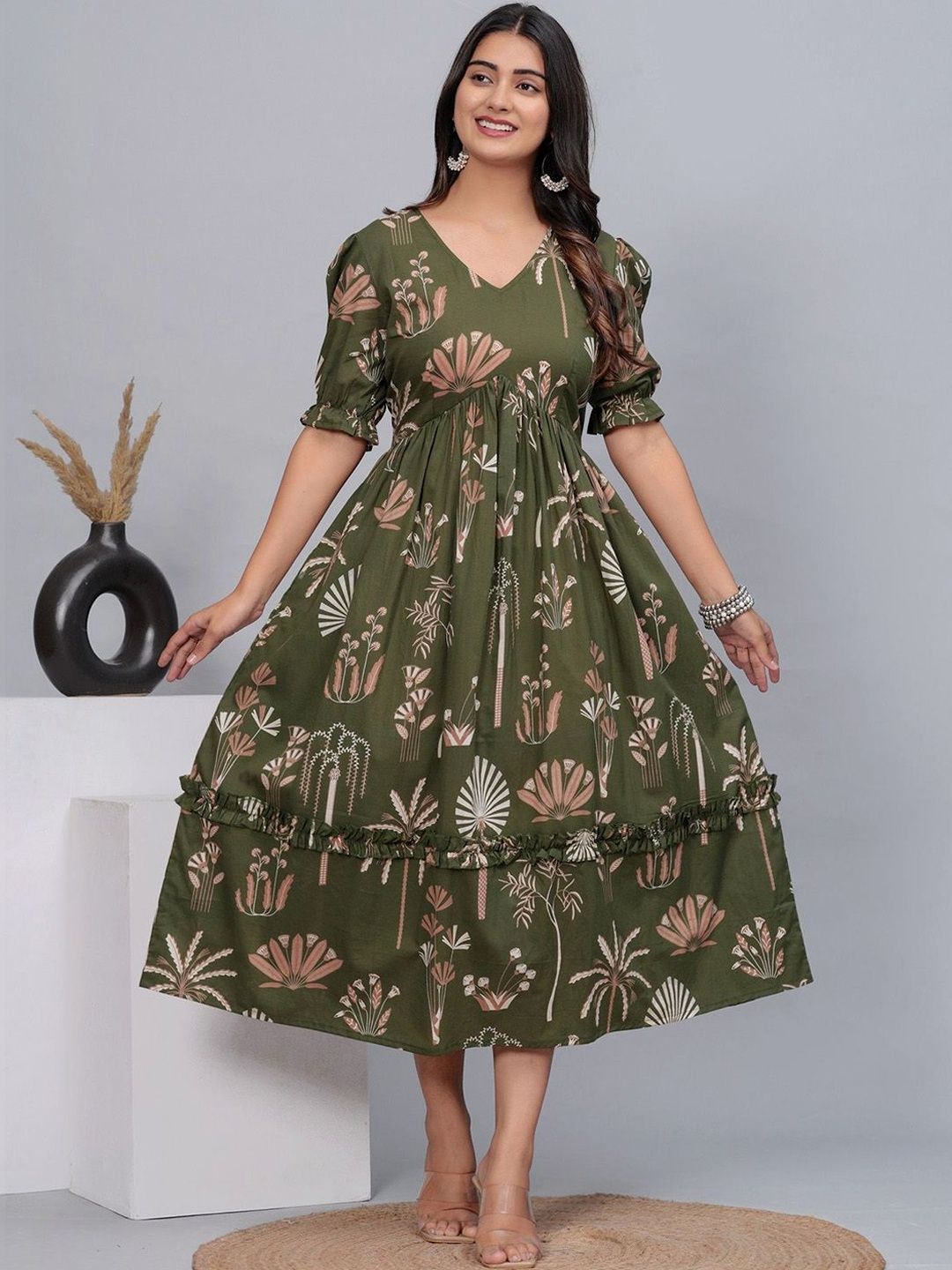 CTMTEX Women Floral Printed V-Neck Empire Ethnic Dress