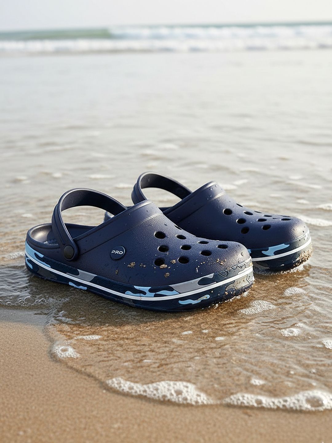 Khadims Men Printed Rubber Washable Clogs