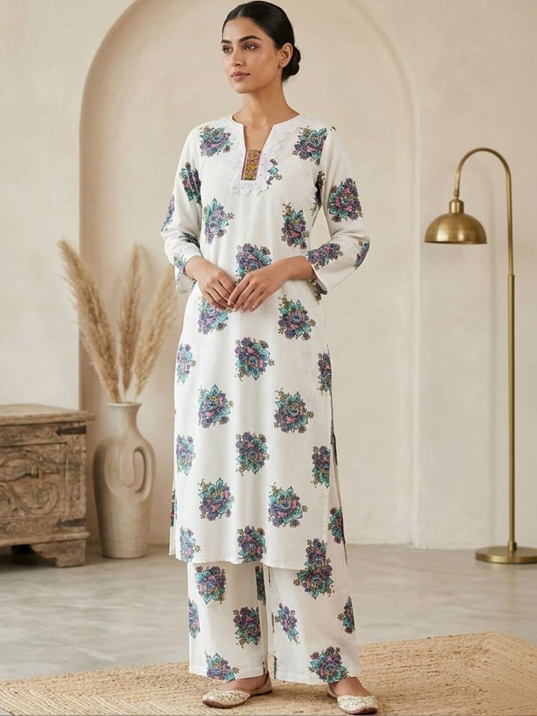 Sangria Women Floral Printed Regular Kurta with Palazzos