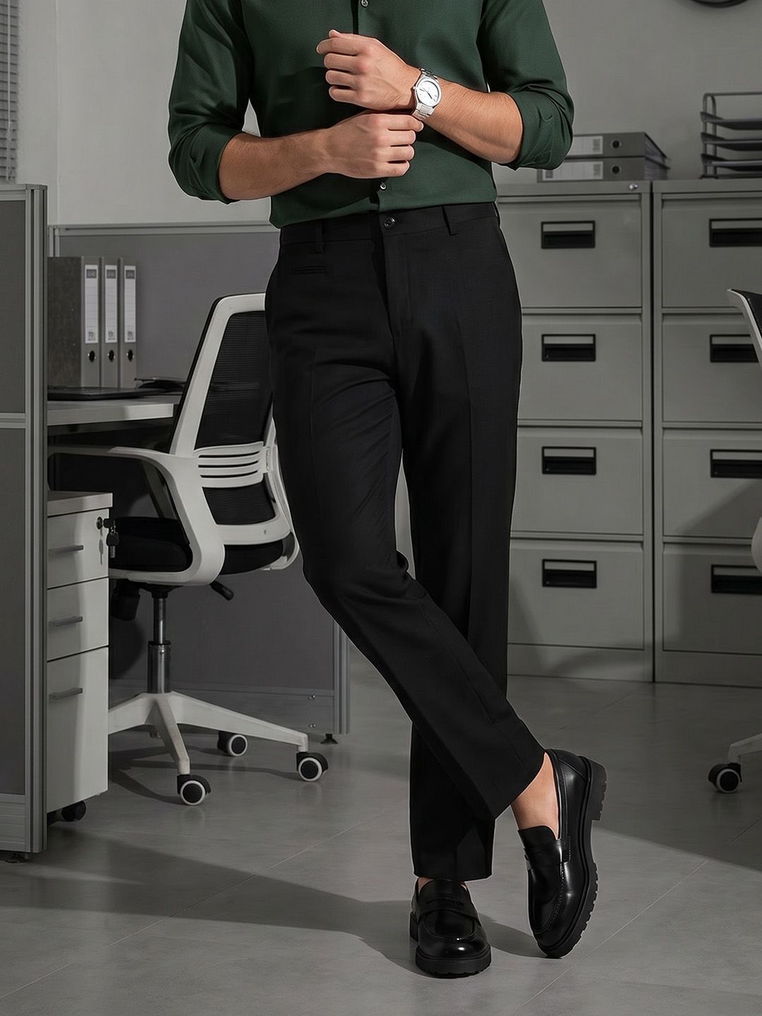 INVICTUS Men Slim Fit Formal Trousers