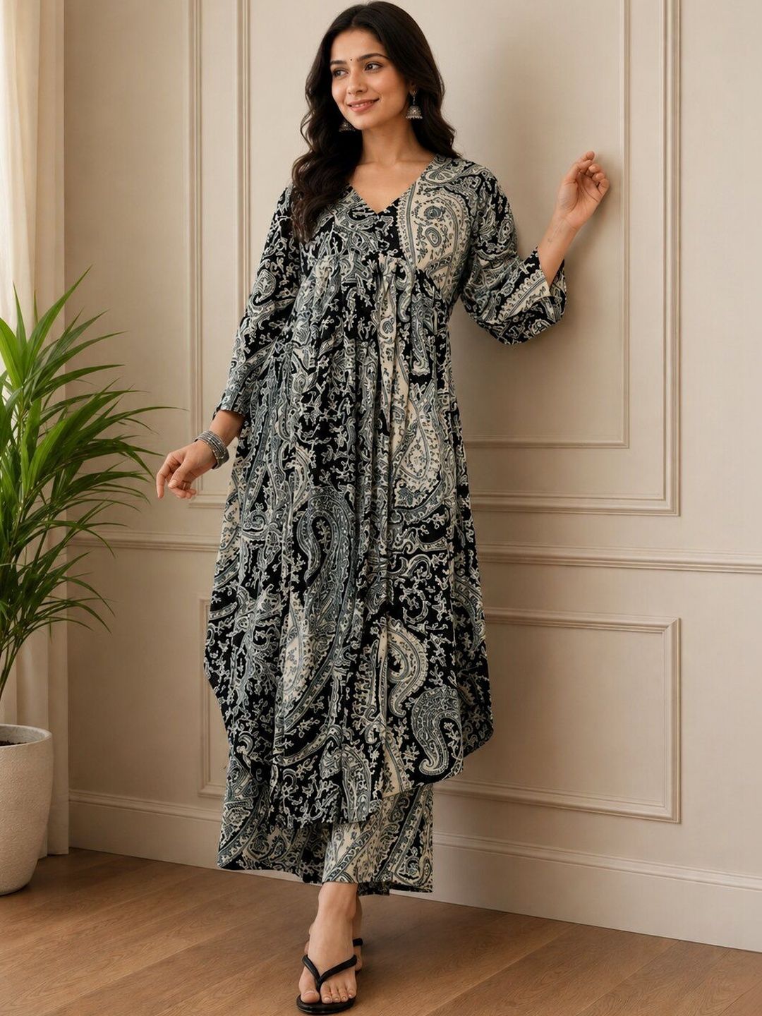 UGMAZ Women Paisley Printed Angrakha Kurta with Palazzos