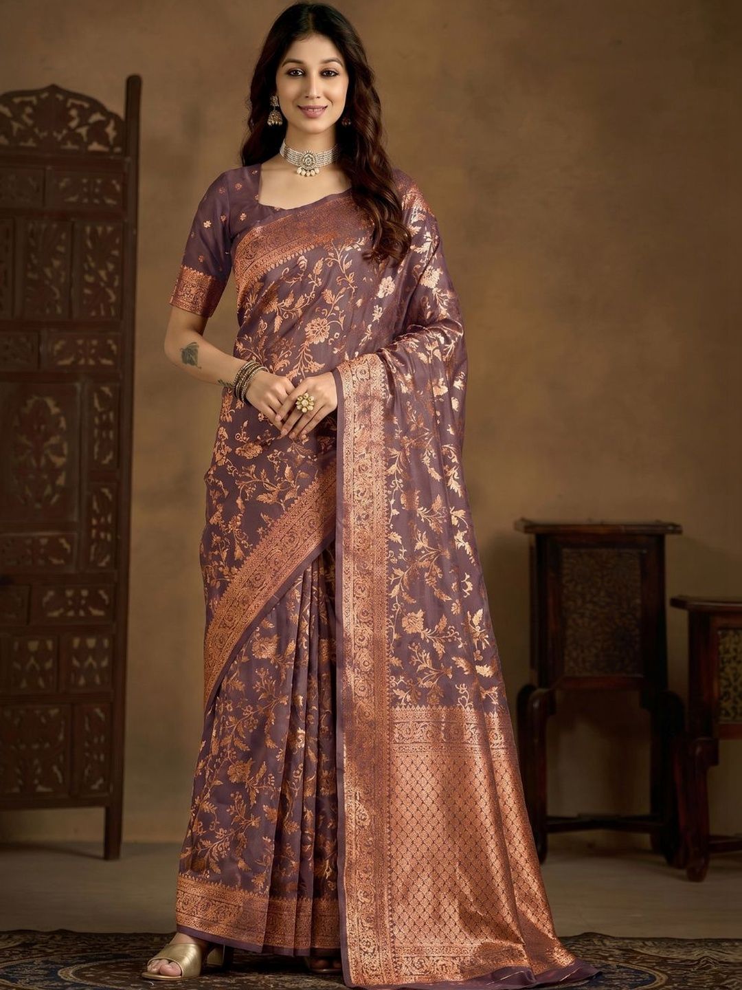 Ethnic Junction Woven Design Zari Silk Blend Banarasi Saree