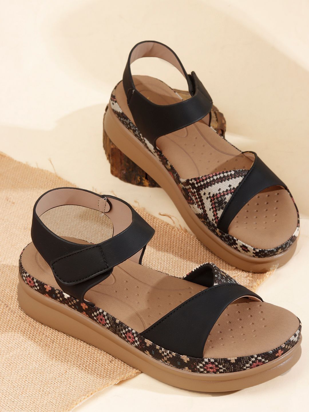 VENDOZ VENDOZ Women Printed Open Toe Flats