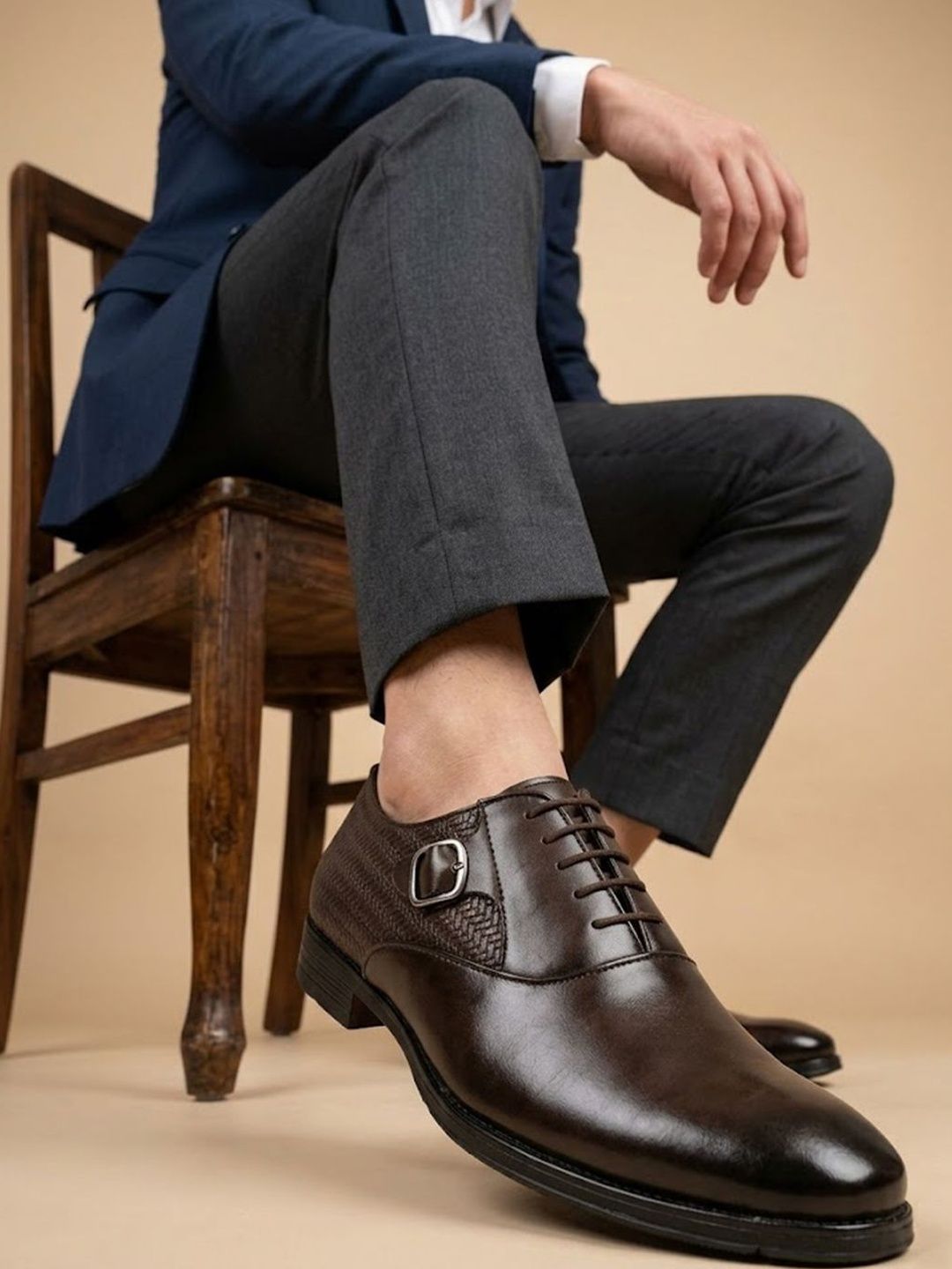 House of Pataudi Men Textured Pointed Toe Buckle Monk Formal Shoes