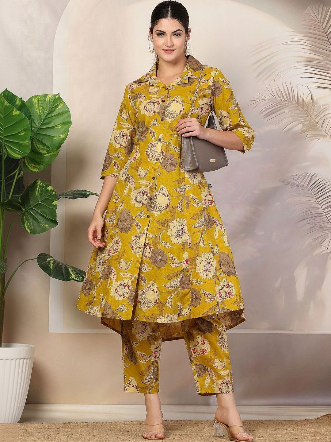 LIAPARO Women Printed Tunic with Trousers